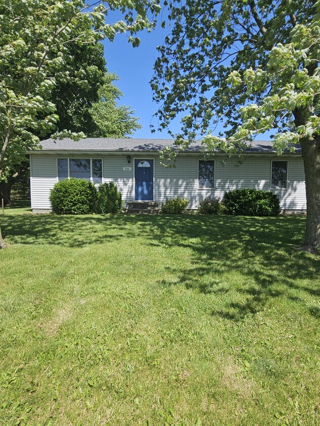 Primary Photo - 711 N Hemlock St