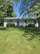 Building Photo - 711 N Hemlock St