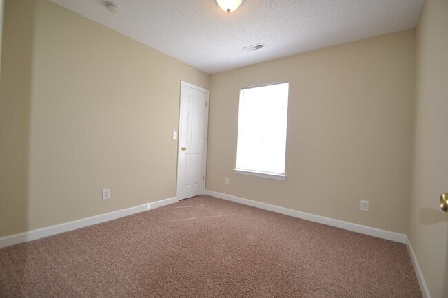 Building Photo - 1324 Mandy Place Ct