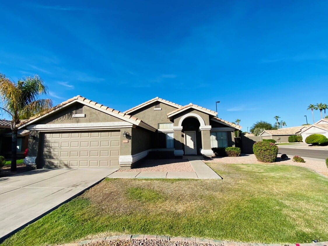 Primary Photo - 7354 E Naranja Ave