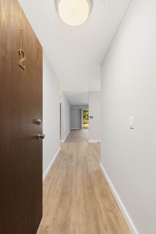 Foto del edificio - 14650 NE 32nd St