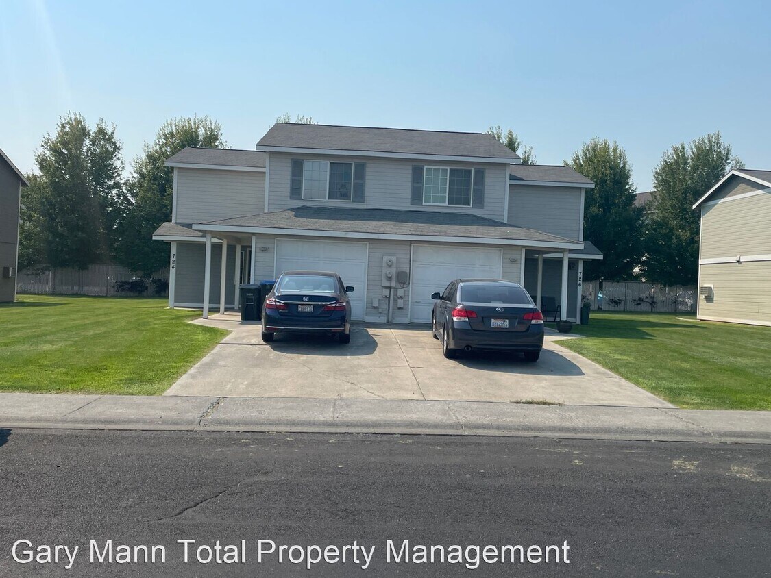 724 NW Sunburst Ct, Moses Lake, WA 98837 House Rental in Moses Lake