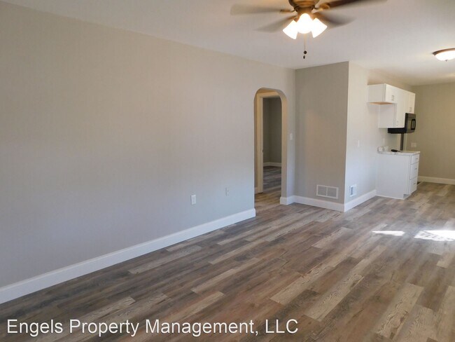 Building Photo - 3 br, 1 bath House - 1202 N Oliver Ave
