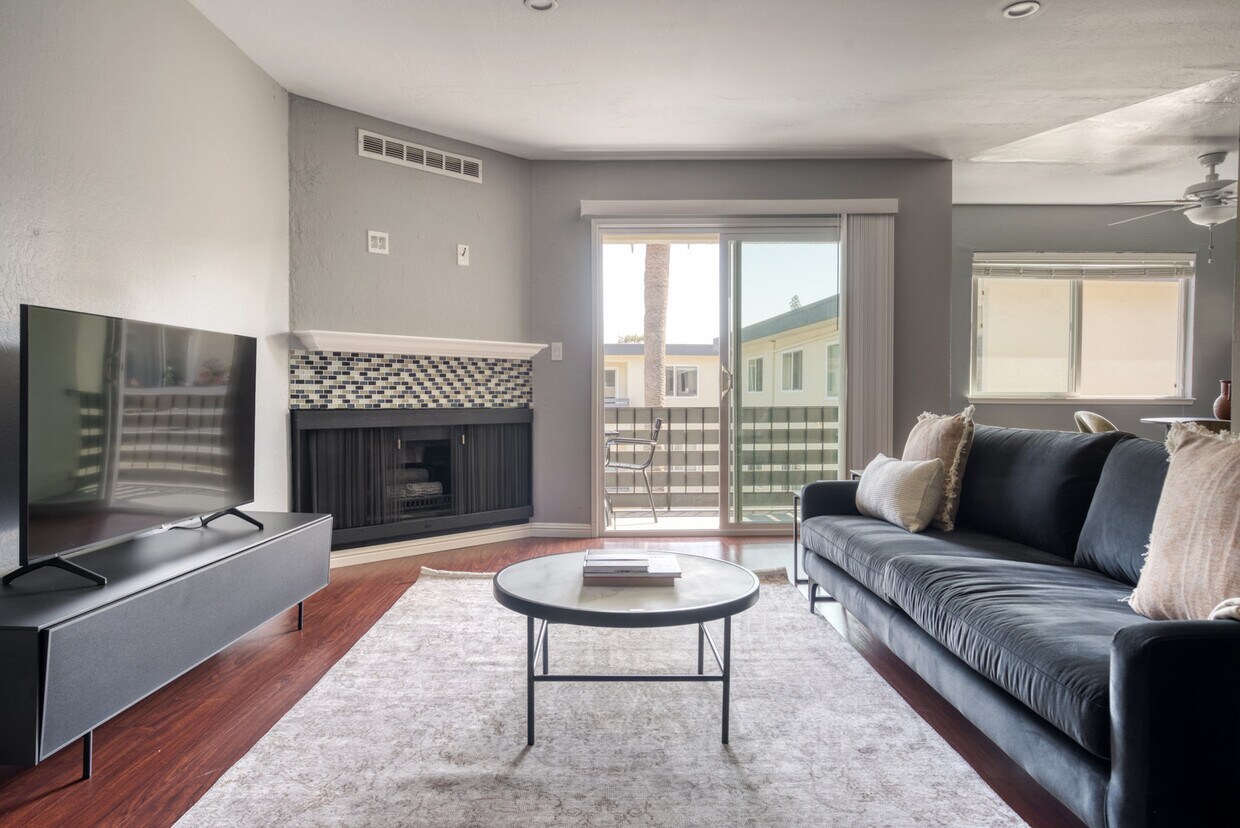 Foto principal - 235 Arlington Rd