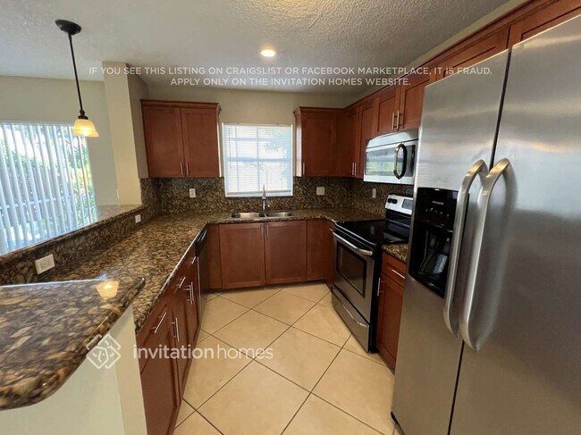 Foto del edificio - 3042 San Carlos Dr