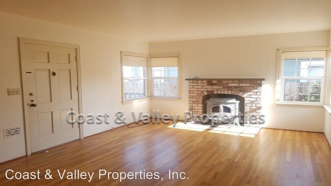 Foto del edificio - 2 br, 1 bath House - 114 Lorimer St.