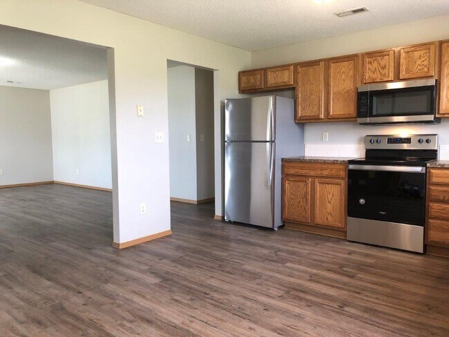 Open floorplan - 2619 E Conquest St