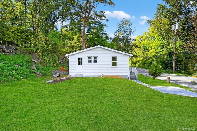 Foto del edificio - 2091 Maple Ave