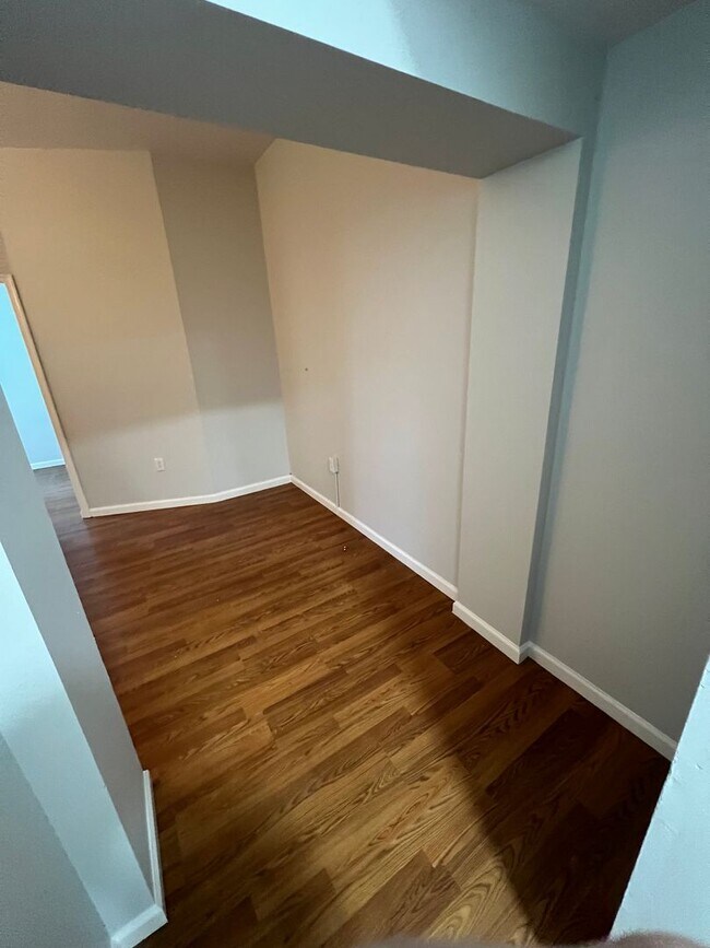 Foto del edificio - 130 N 2nd St