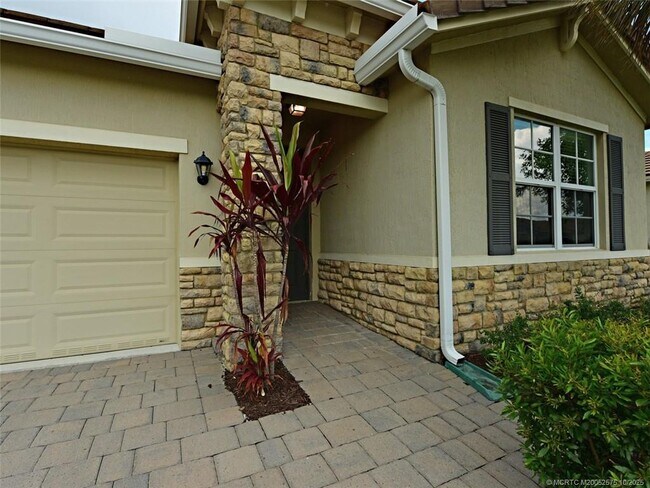 Building Photo - 4514 NW King Ct