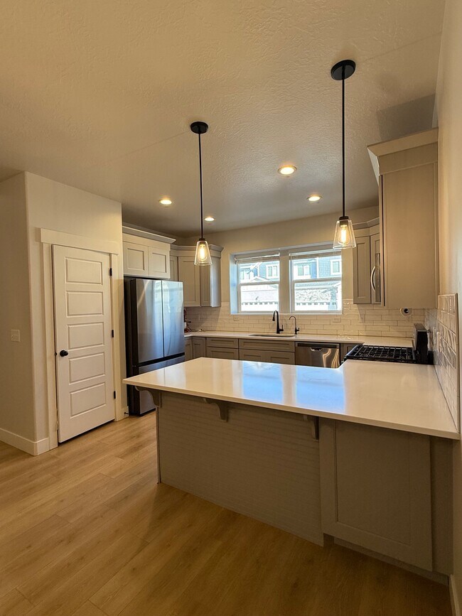 Foto del edificio - 4239 W 1960 N