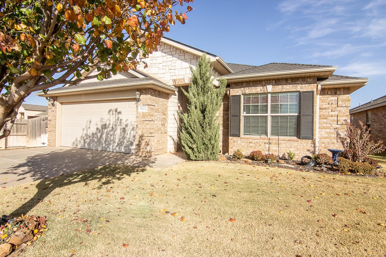 Foto principal - 5612 109th St