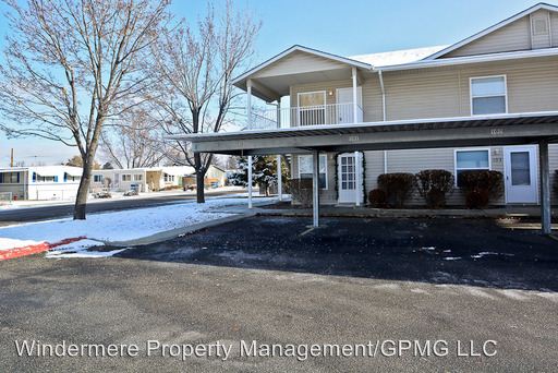 Foto del edificio - 8875 W Irving St