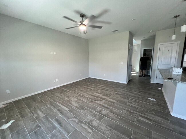 Building Photo - Stunning East Side Home