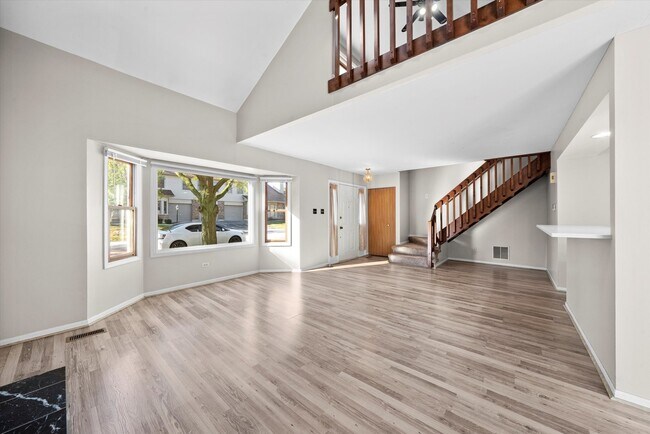 Foto del edificio - 9252 Cliffside Ln