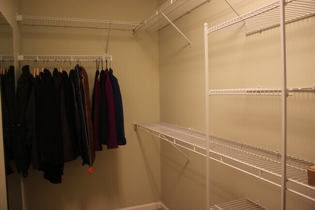 Building Photo - 316 Durants Neck Ln