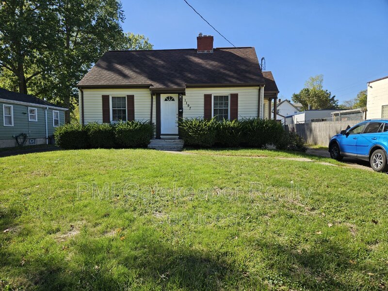Foto principal - 1197 Beacon St