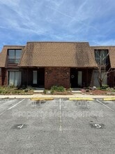 Building Photo - 1836 N Crystal Lake Dr