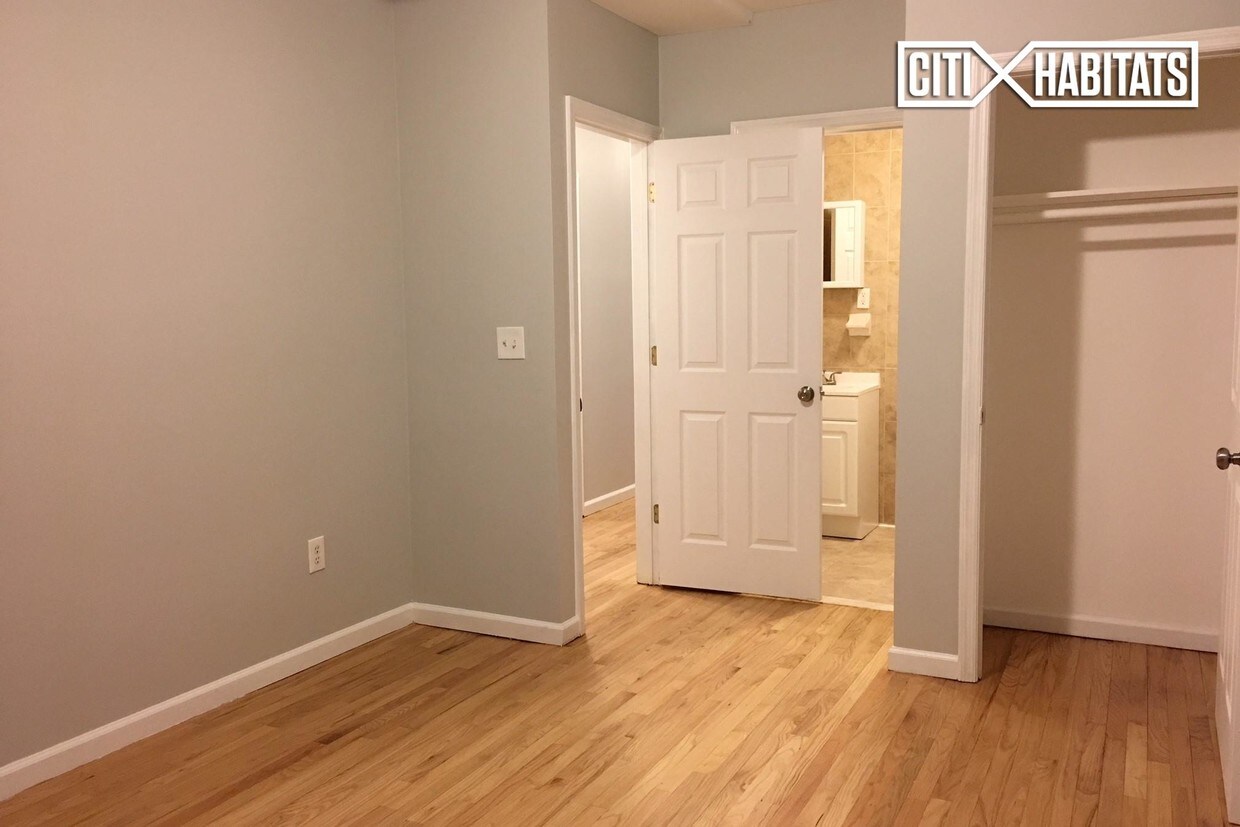 Foto del edificio - 768 E 161st St