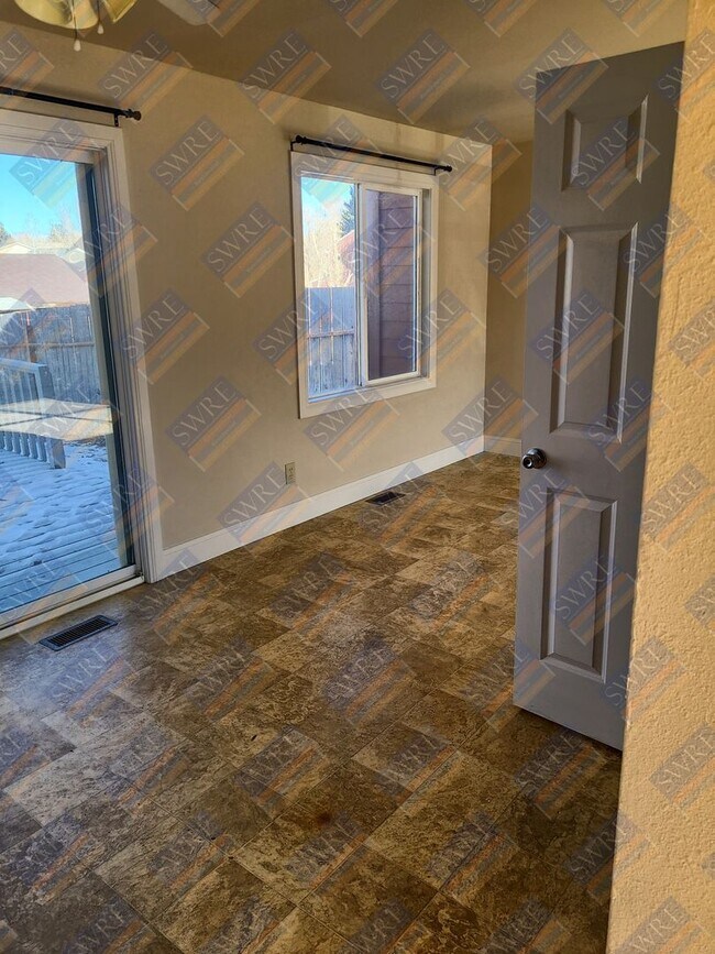 Foto del edificio - 2019 Reagan-