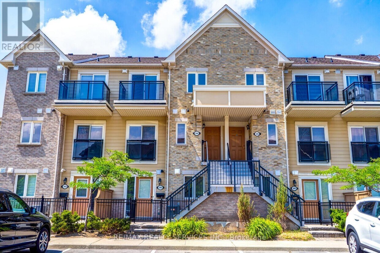 Primary Photo - 4975-4975 Southampton Dr
