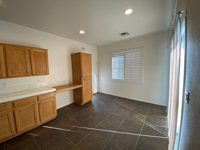 Foto del edificio - Great Single Story 3 Bedroom Home!