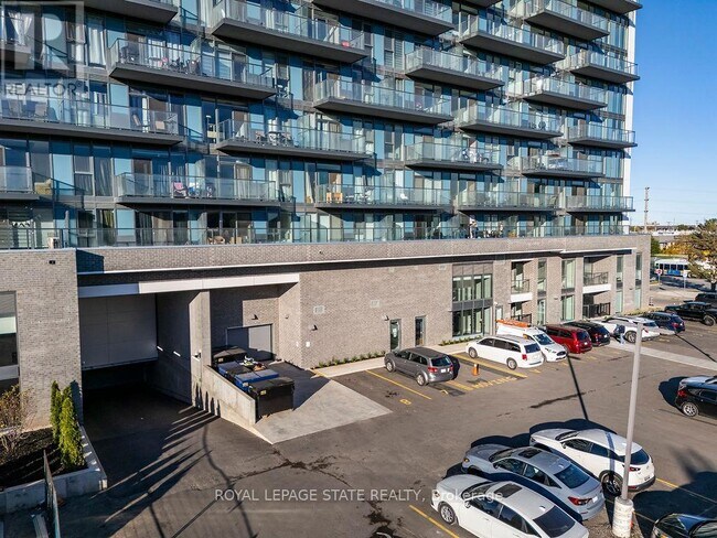 Building Photo - 2782 Barton St E