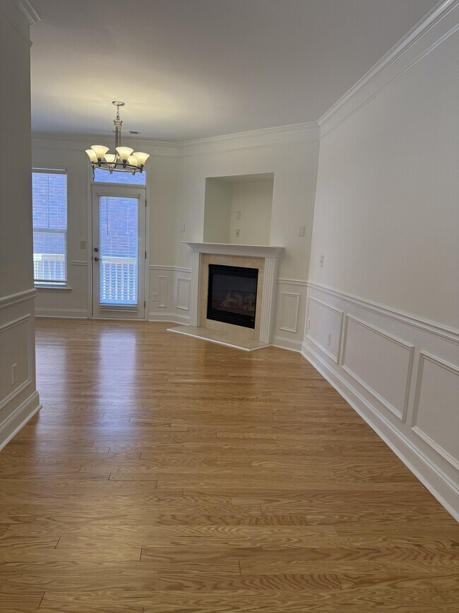 Building Photo - 209 16th St NW
