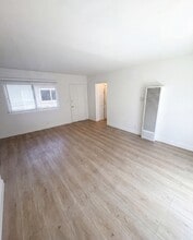 Building Photo - 474 Sherman Ave