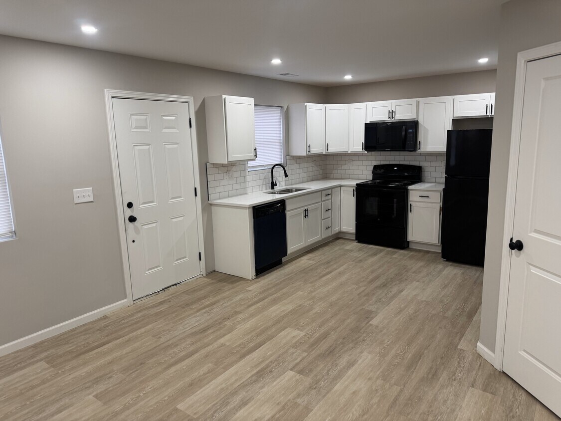 Foto principal - 1514 Delbert Rd