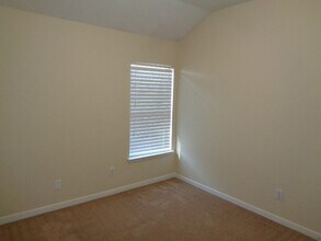 Building Photo - 30034 Saw Oaks Dr