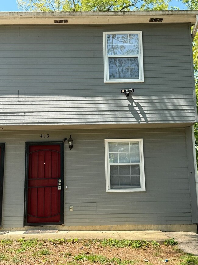 Foto del edificio - 413 Booth Rd