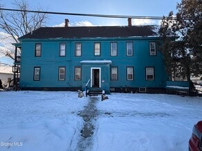 Building Photo - 253 Forest Ave