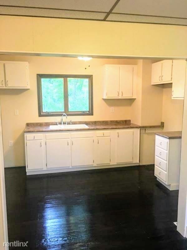Foto del edificio - 3 br, 1 bath House - 126 Caroline Ave