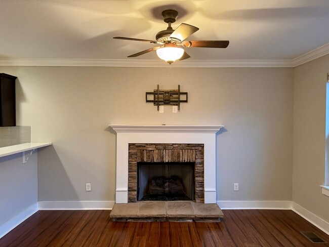 Foto del edificio - 6477 Olin Ln