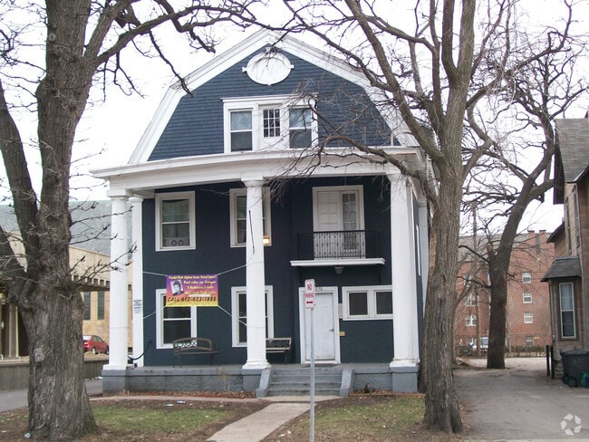 Building Photo - 1215 4th Street SE