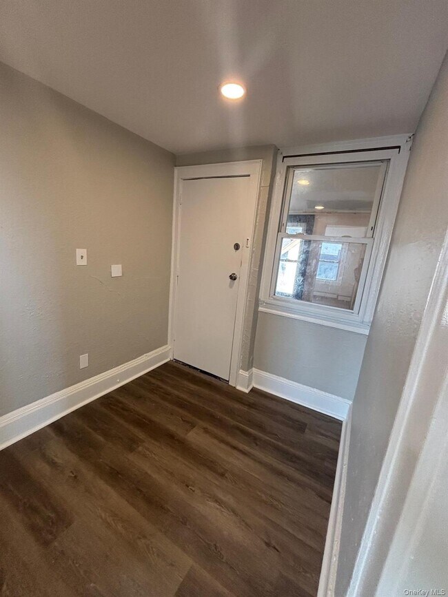 Foto del edificio - 127 E Chester St