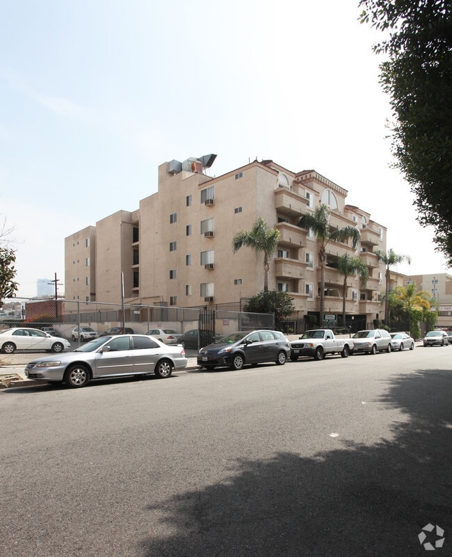 Building Photo - Carondelet Apartments