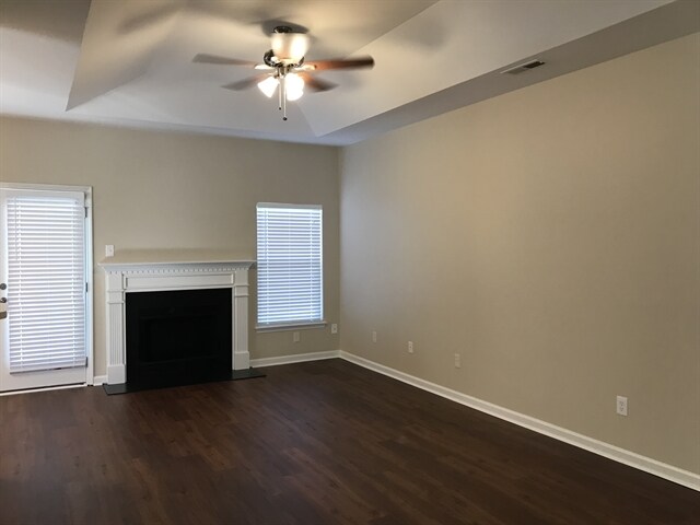 Building Photo - 114 Speer St