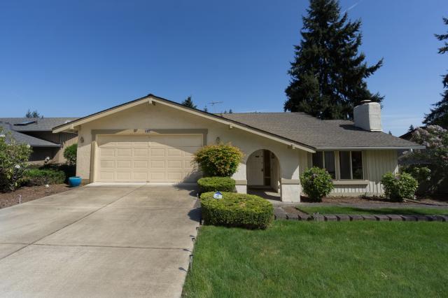 Primary Photo - 4 bedroom in Bellevue WA 98006