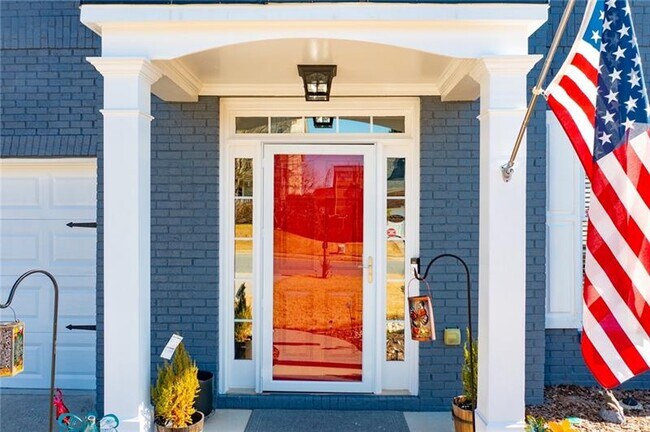 Foto del edificio - 1049 Middlebrooke Dr