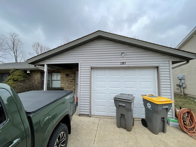 Building Photo - 3385 S Burks Ct