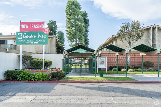 Walk-In Entrance - Garden View Apartments