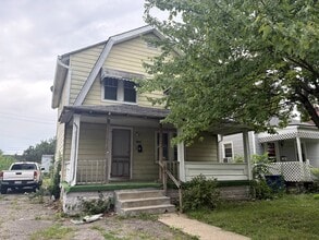 Building Photo - 1339 Briarwood Ave