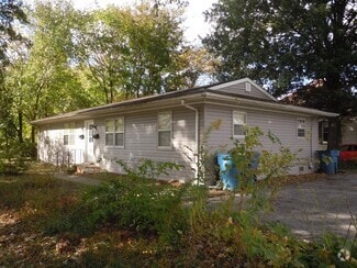 Building Photo - 831 Strong Ave