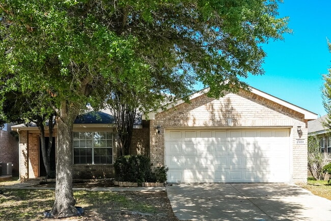 Building Photo - 2908 Bourbon St