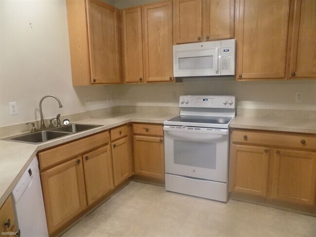 Building Photo - 2 br, 2.5 bath Condo - 25762 Maritime Cir S