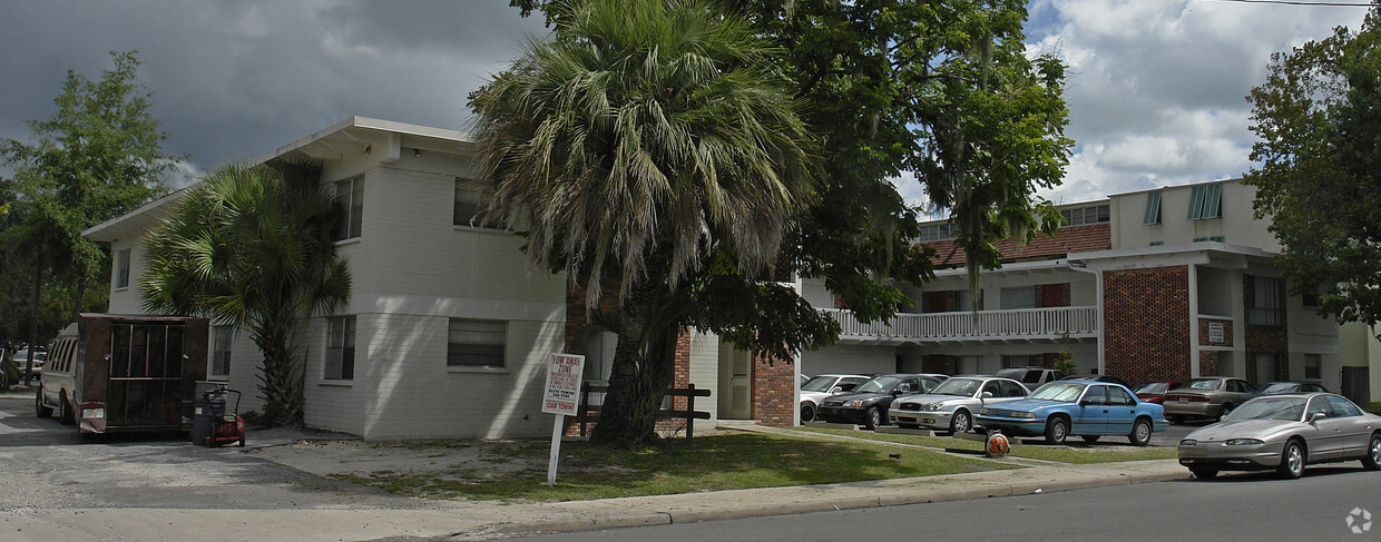 Building Photo - The Graduate II Apartments