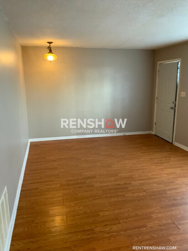 Foto del edificio - 100 Marr Dr