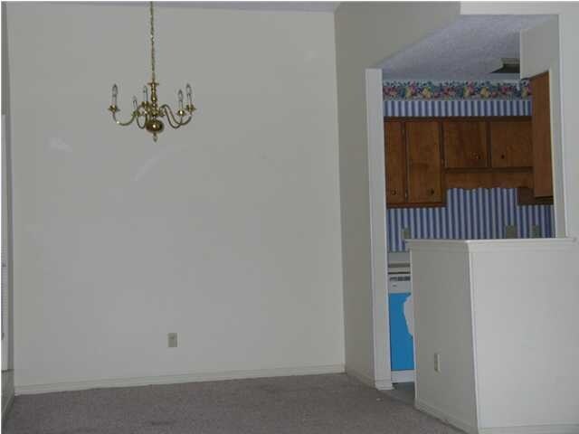  - 8410 Country Walk Dr